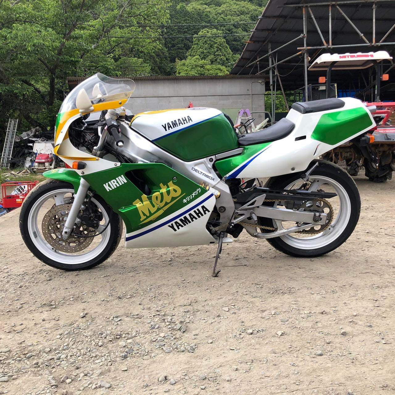 1989 Yamaha TZR250 3MA