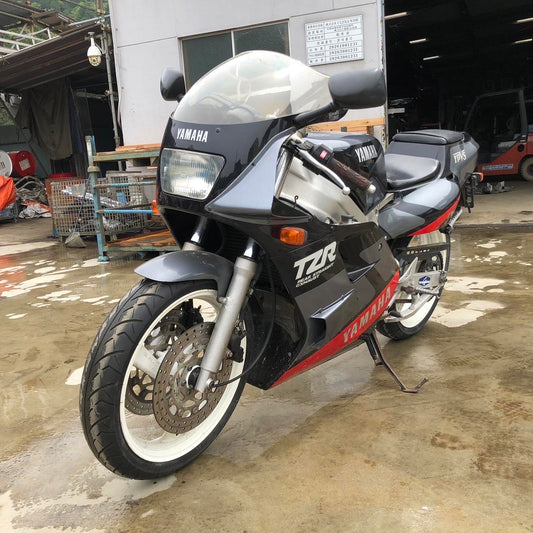 Yamaha TZR250 3MA