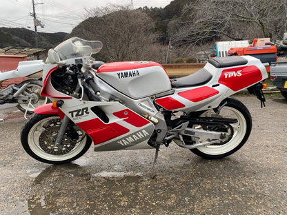 Yamaha TZR250 3MA