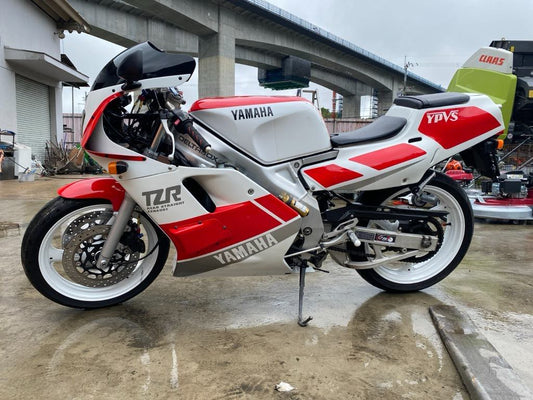 Yamaha TZR250 3MA